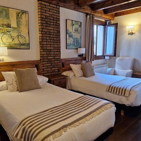Hotel Rural Irati Selva De Irati Jaurrieta المظهر الخارجي الصورة