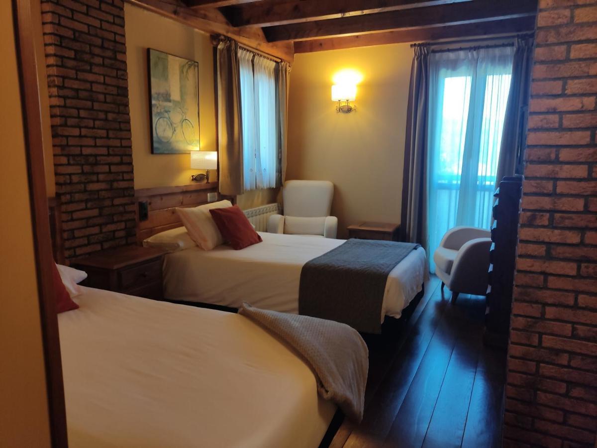 Hotel Rural Irati Selva De Irati Jaurrieta المظهر الخارجي الصورة